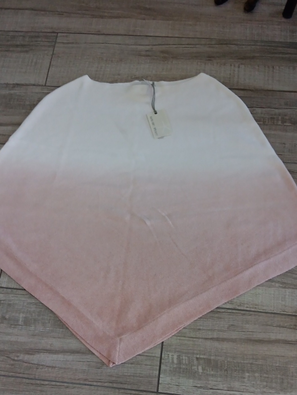 BAREFOOT DREAMS..COZY ULTRA LITE OCEAN BREEZE PONCHO..ONE SIZE PLUS